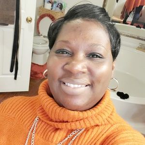 Meet your Posher, Beverly